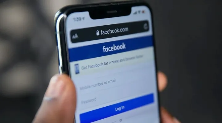 Comment utiliser la version bureau de Facebook sur mobile
