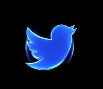 🐦 **Twitter Accounts** | 📅 2013 Reg | 📧 Outlook/Hotmail | 👤 M/F | 📝 Filled | 🔐 2FA | 🔑 Token